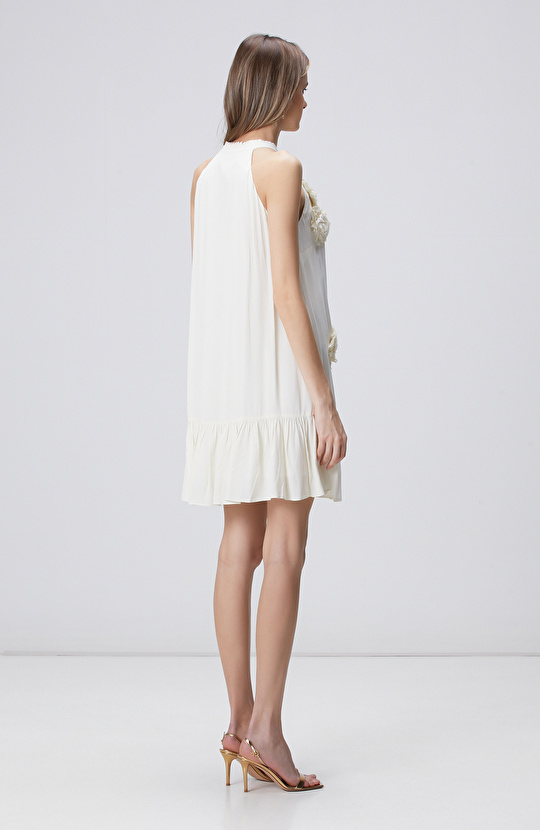 Kırık Beyaz Dik Yaka Abiye Elbise