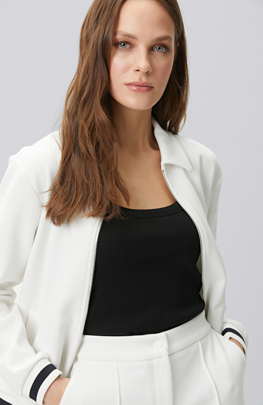 Kırık Beyaz Triko Ribanalı Sweatshirt