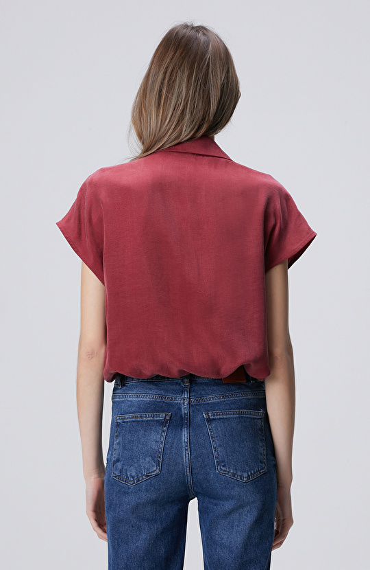 Vişne Çift Cep Detaylı Çıtçıtlı Gömlek