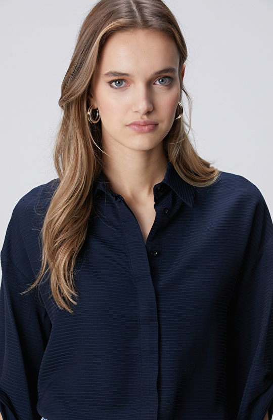 Lacivert Çizgi Jakarlı Truvakar Kol Gömlek