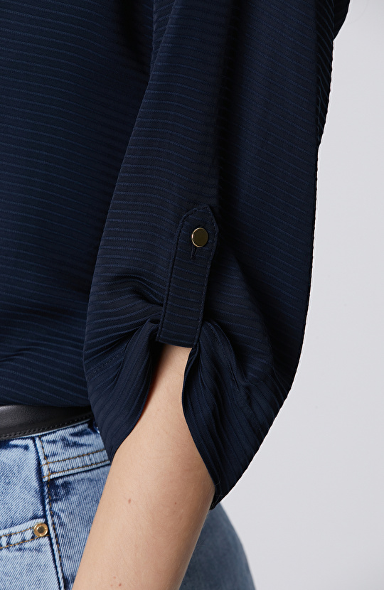 Lacivert Çizgi Jakarlı Truvakar Kol Gömlek