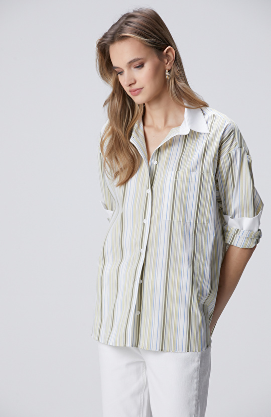 Çok Renkli Çizgili Gömlek