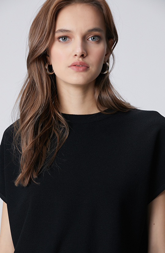 Siyah Bisiklet Yaka Kısa Kol Kazak