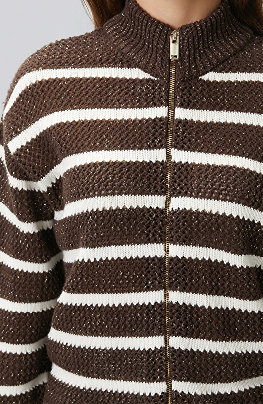 Kahverengi Simli Ajurlu Hırka