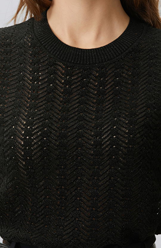 Siyah Geniş Ajur Örgü Kazak