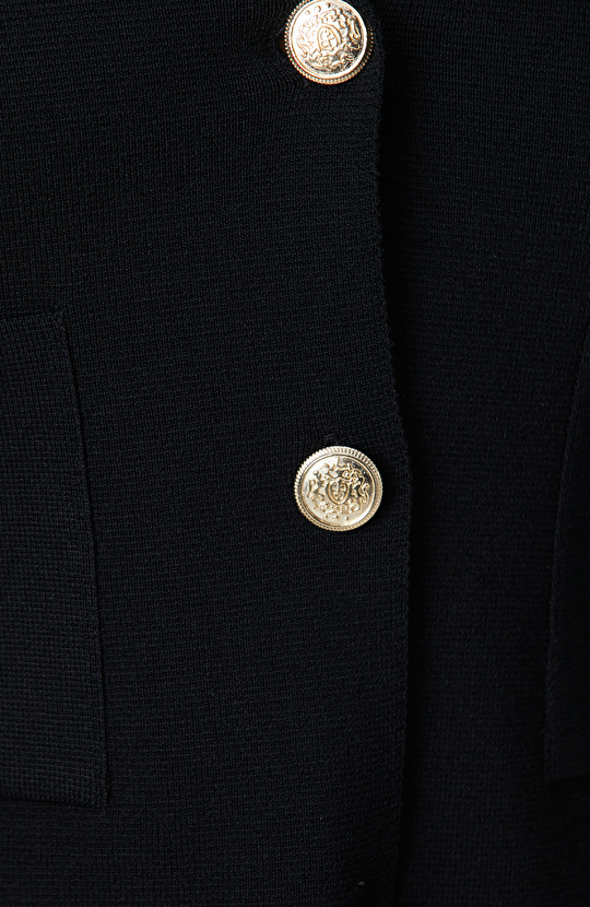 Siyah Metal Düğmeli Cepli Triko Ceket