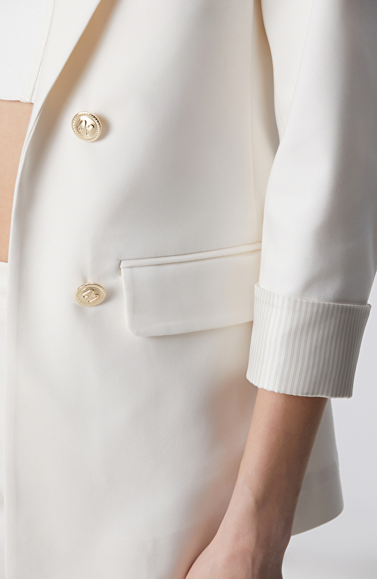 Kırık Beyaz Desenli Astar Detaylı Ceket