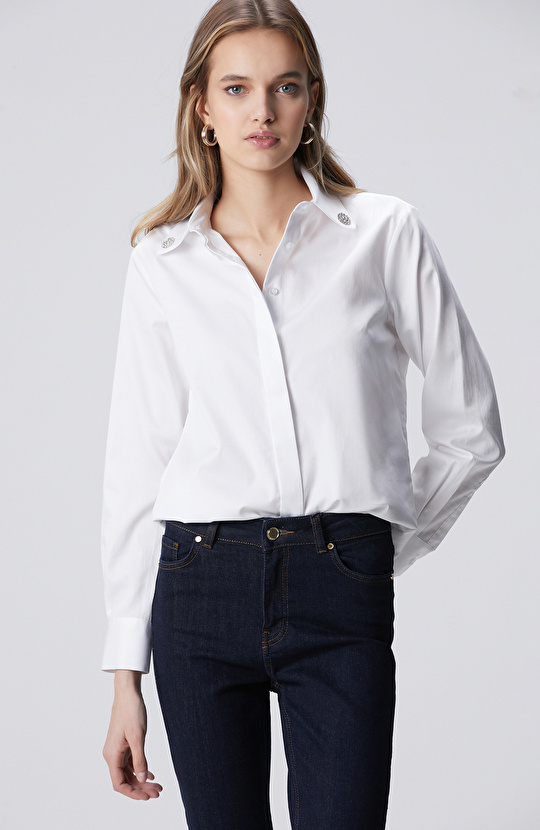 Beyaz Yakası Mine Taşlı Pamuk Gömlek