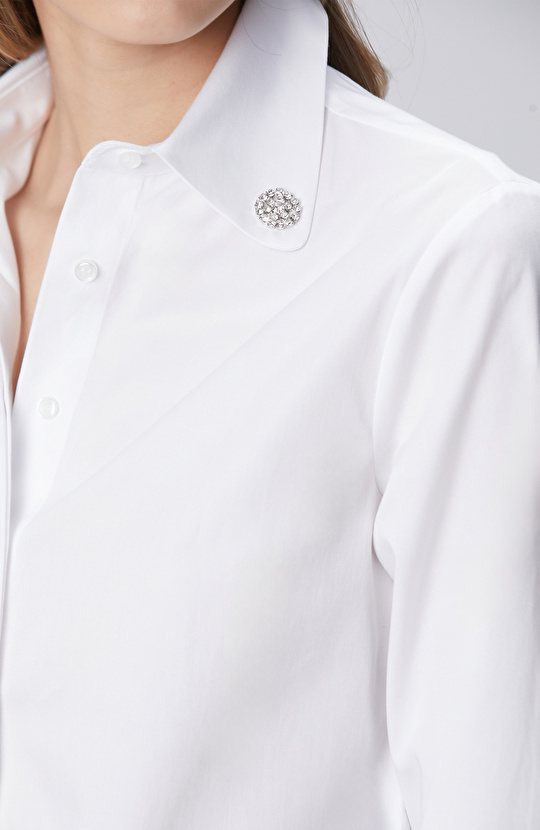 Beyaz Yakası Mine Taşlı Pamuk Gömlek