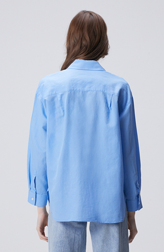 Mavi Cep Detaylı Basic Keten Karışımlı Gömlek