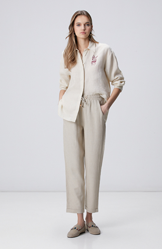 Bej Göğüs Nakış Detaylı Keten Gömlek