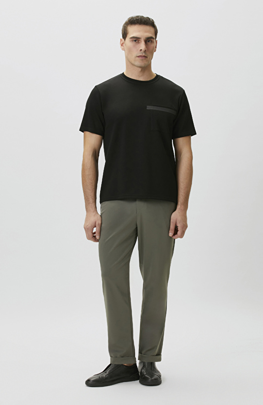 Siyah Baskı Detaylı T-shirt