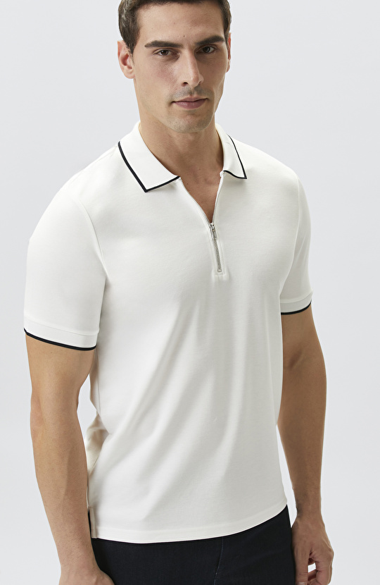 Kırık Beyaz Polo Yaka Pike Desen T-shirt