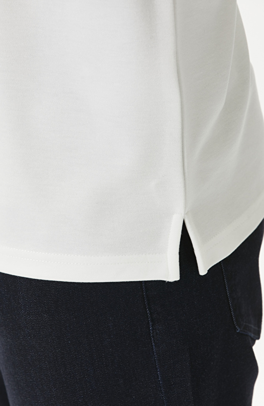 Kırık Beyaz Polo Yaka Pike Desen T-shirt