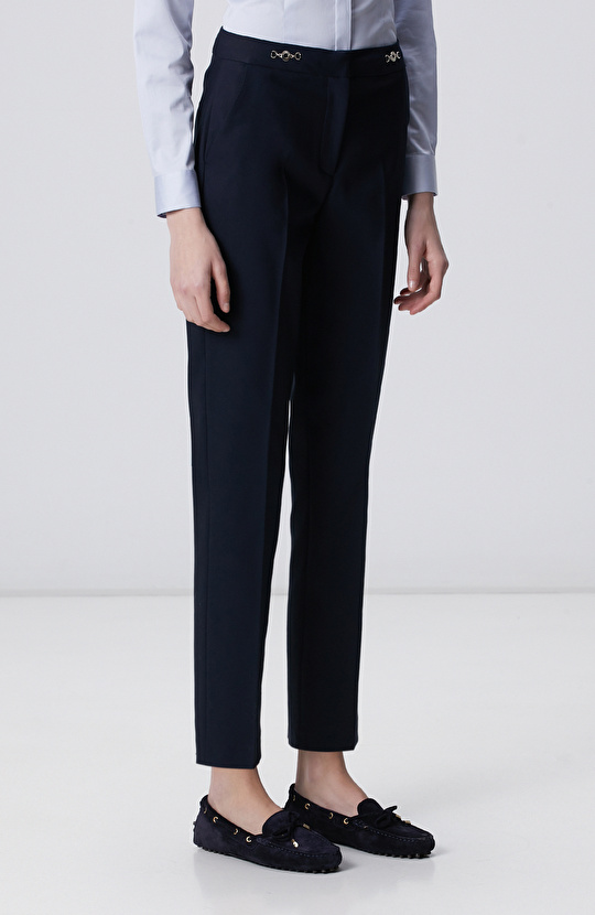 Lacivert Beli Metal Aksesuarlı Basic Pantolon