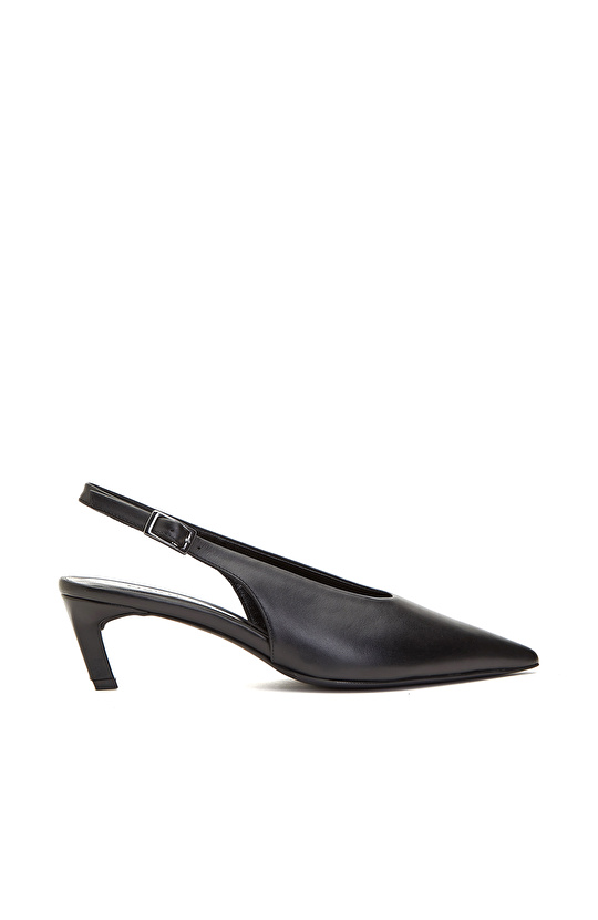 Siyah Toka Detaylı Deri Topuklu Ayakkabı