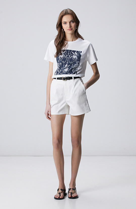 Kırık Beyaz Pile Detaylı Kısa Non Denim Şort