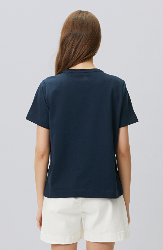 Lacivert Nakış Detaylı T-shirt