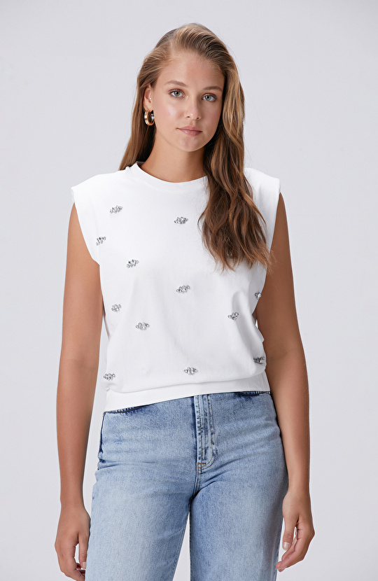 Kırık Beyaz İri Taş Baskı Detaylı T-shirt