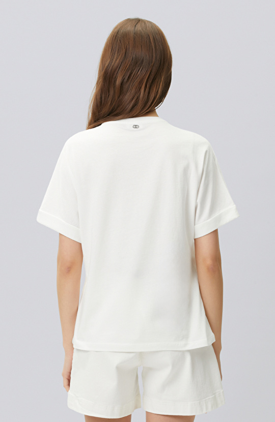 Kırık Beyaz Düşük Omuz Omzu Brode Detaylı T-shirt