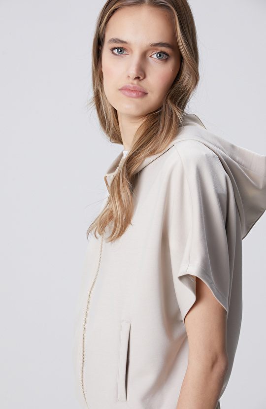 Taş Alttan Büzgülü Fermuarlı Kısa Kol Sweatshirt