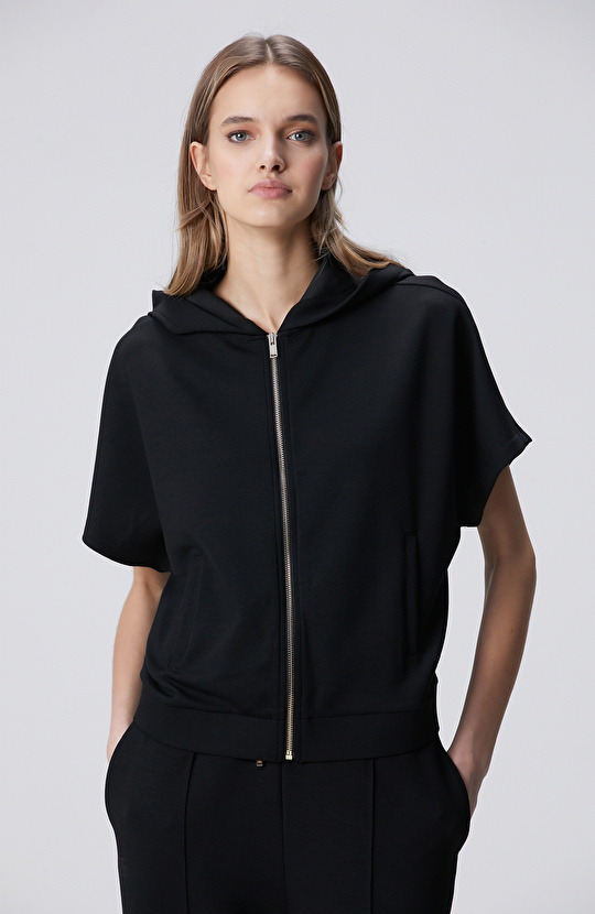 Siyah Alttan Büzgülü Fermuarlı Kısa Kol Sweatshirt