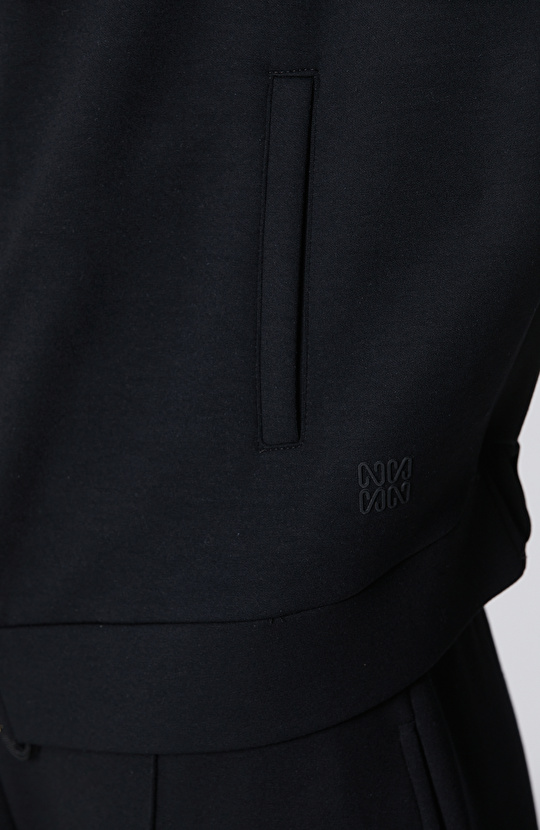 Siyah Alttan Büzgülü Fermuarlı Kısa Kol Sweatshirt