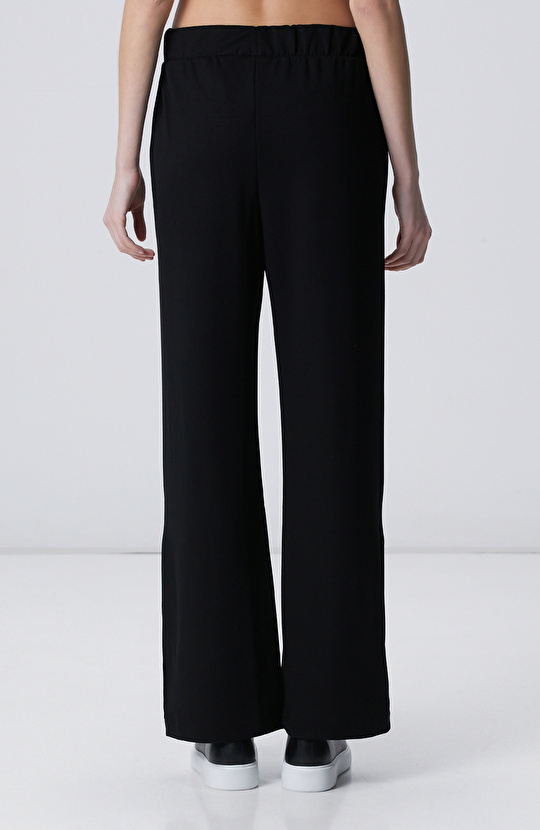 Siyah Geniş Paça Çıtçıt Düğme Eşofman