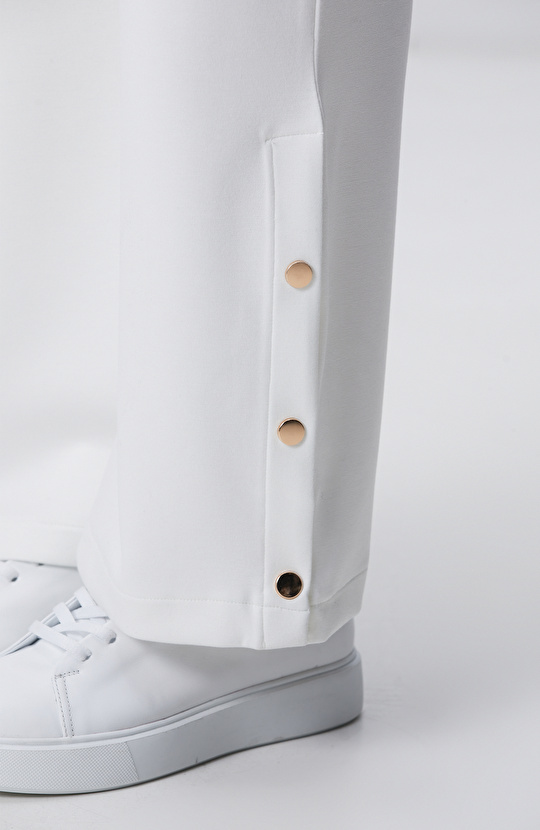 Kırık Beyaz Geniş Paça Çıtçıt Düğme Eşofman