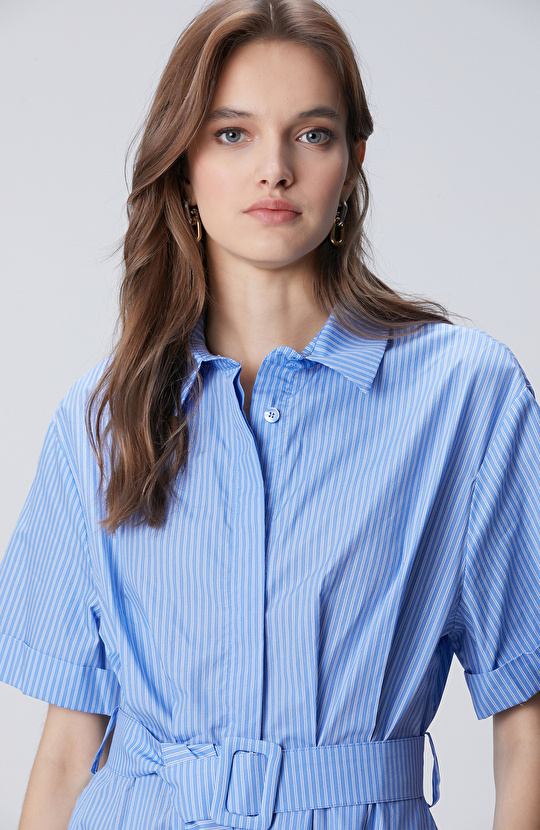 Mavi Beyaz Çizgili Desenli Midi Elbise