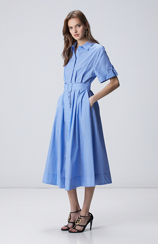 Mavi Beyaz Çizgili Desenli Midi Elbise