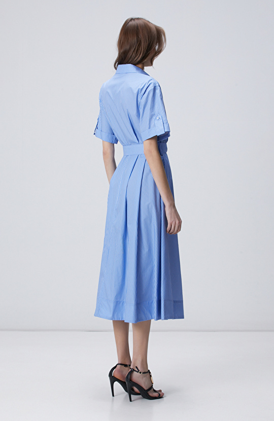 Mavi Beyaz Çizgili Desenli Midi Elbise