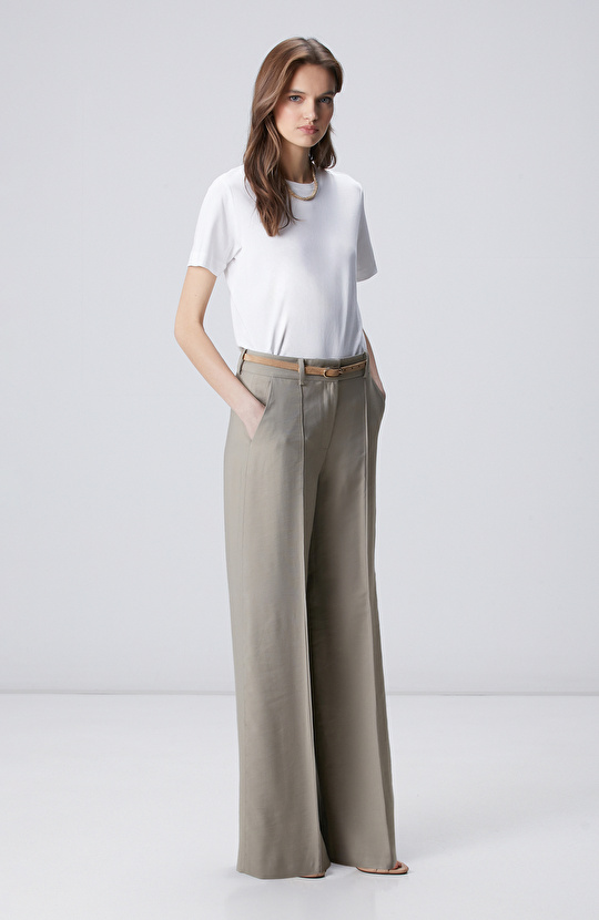 Vizon Nervür Detaylı Geniş Paça Pantolon