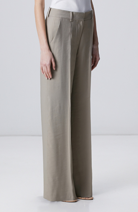 Vizon Nervür Detaylı Geniş Paça Pantolon