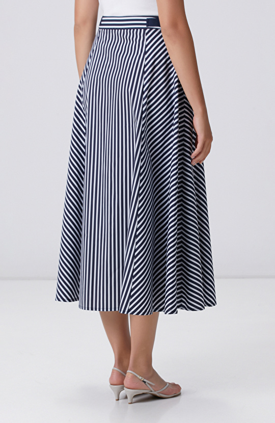 Lacivert Kırık Beyaz Çizgi Desenli Midi Etek