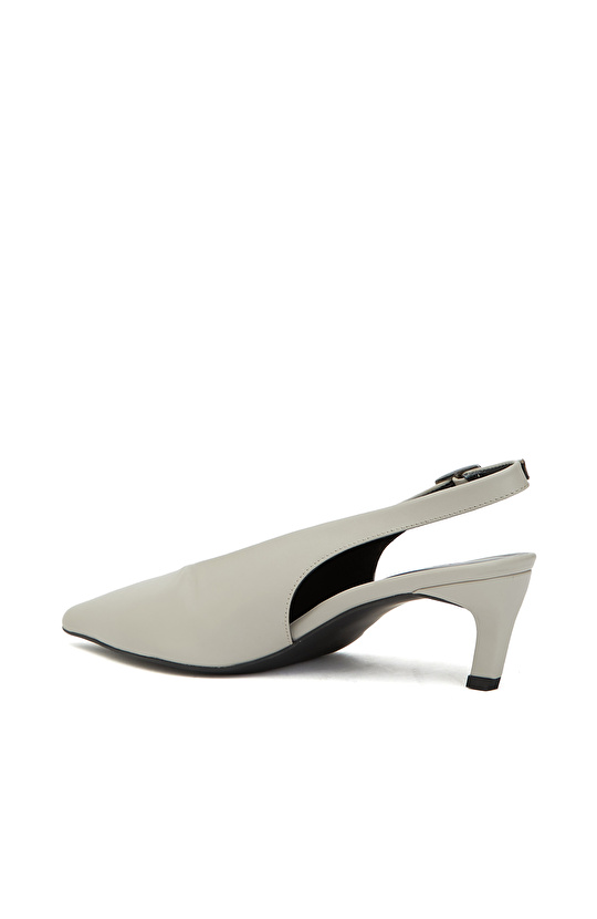 Gri Toka Detaylı Deri Topuklu Ayakkabı