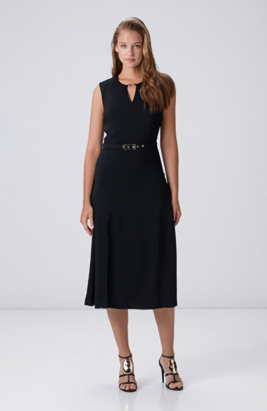 Siyah Fermuarlı Elbise