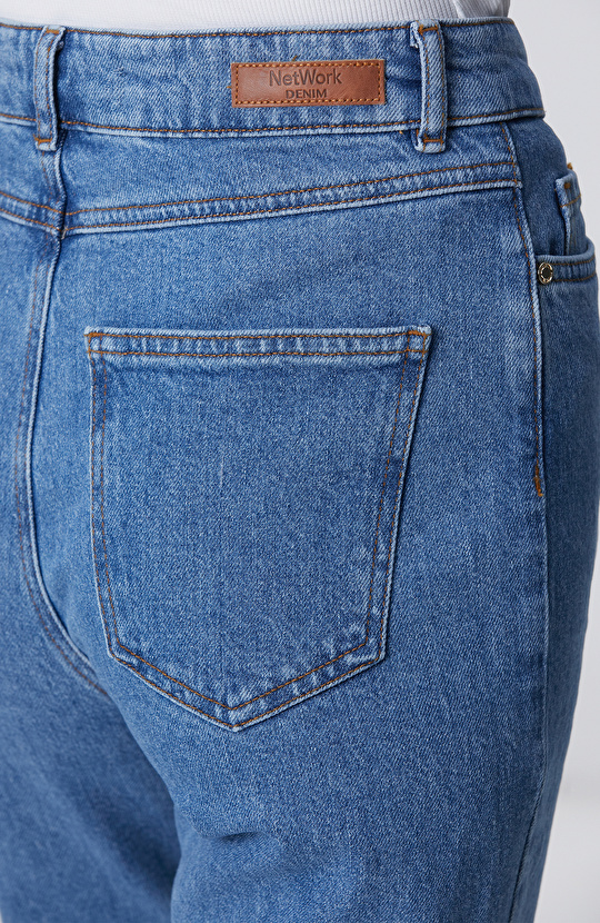 Slim Fit Açık Indigo Mavi Denim Pantolon