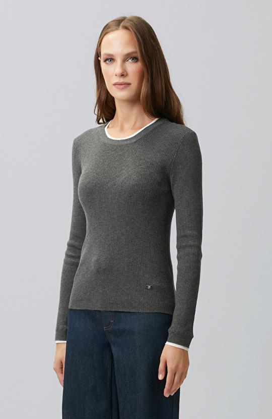 Double Color Long Sleeve Knitwear