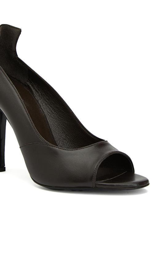 Acı Kahverengi Kadın Deri Sandalet