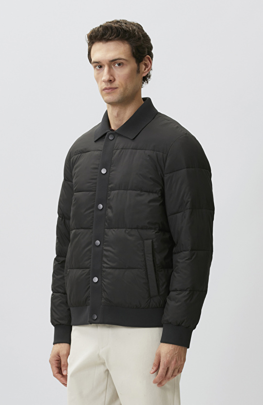 Siyah Polo Yaka Çıtçıtlı Mont
