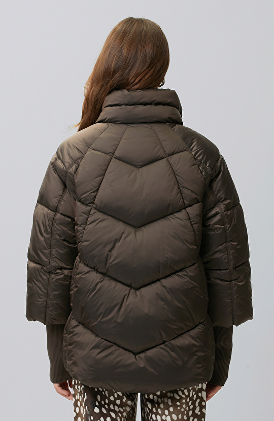 Acı Kahve Dik Yaka Oversize Puffer Mont