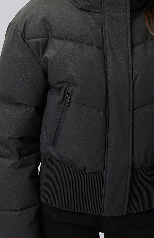 Siyah Simli Puffer Mont