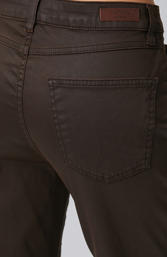 Koyu Kahverengi Kaplamalı Straight Denim Pantolon