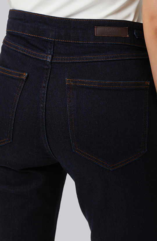 Indigo Aksesuarlı Flare Kalıp Denim Pantolon