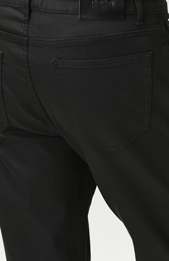 Siyah Kaplamalı Denim Pantolon