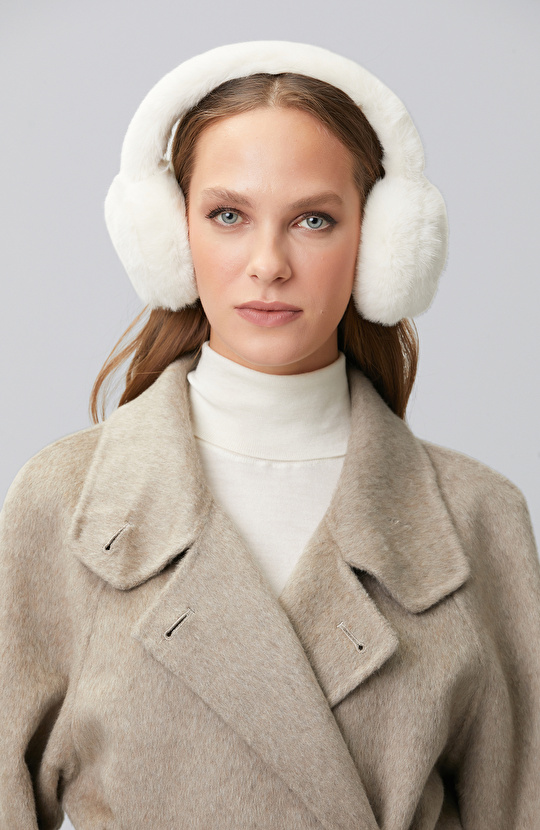 Ecru Women's Plush Headphones
