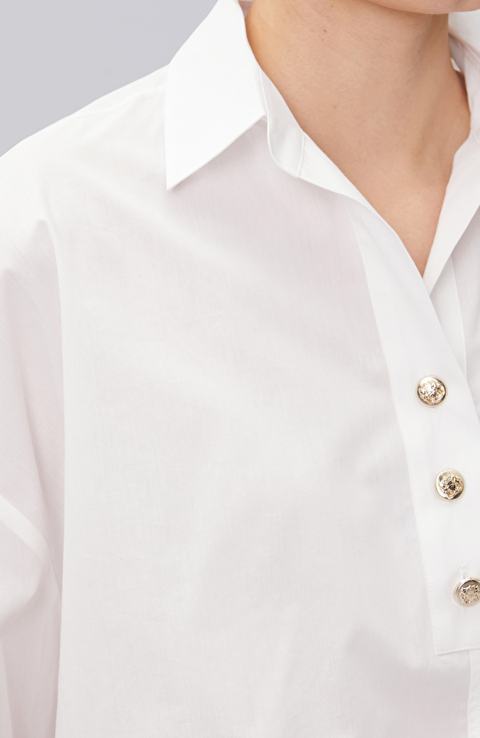 Kırık Beyaz Gipe Detaylı Gömlek