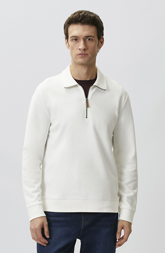 Kırık Beyaz Polo Yaka Fermuarlı Sweatshirt