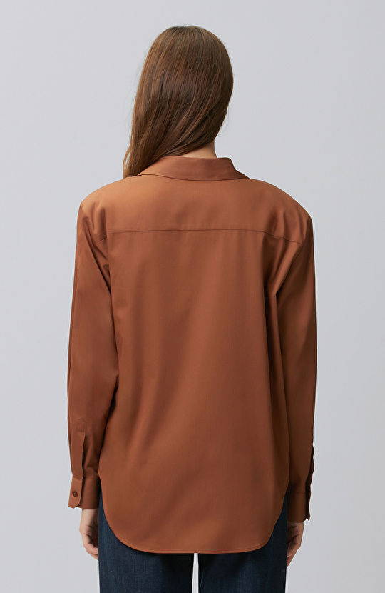 Limited Tarçın Aksesuar Detaylı Oversize Gömlek